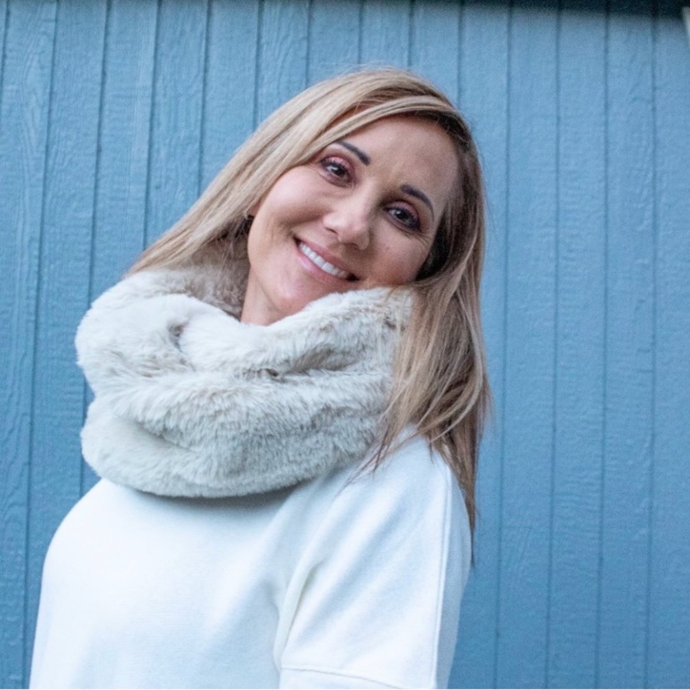 Buff Neutral - Faux Fur Infinity Scarf